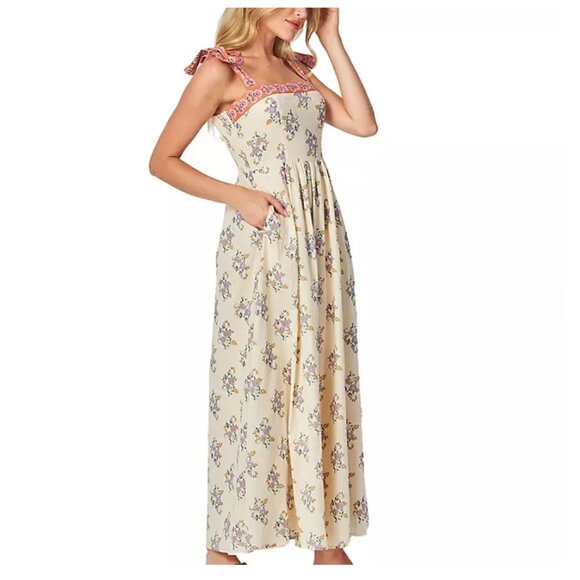 Bila Women's Artisan Dress‎ - Picture 2 of 6